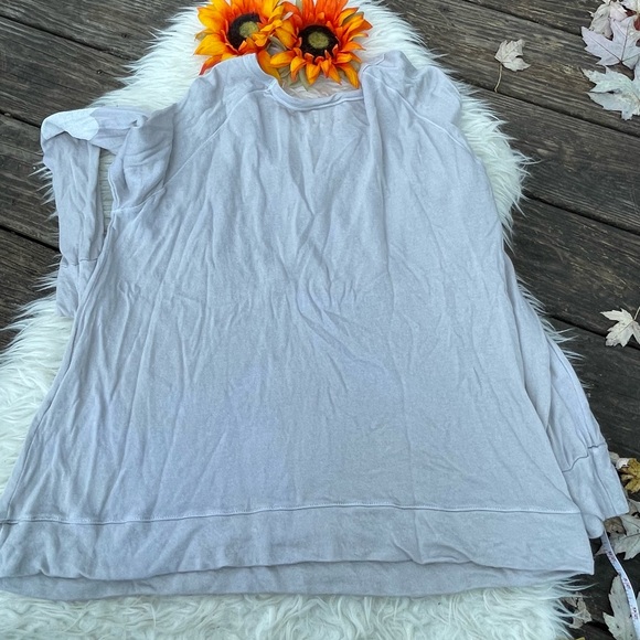 🌺 Lightweight Sundry sweater 🌺 - Picture 5 of 6